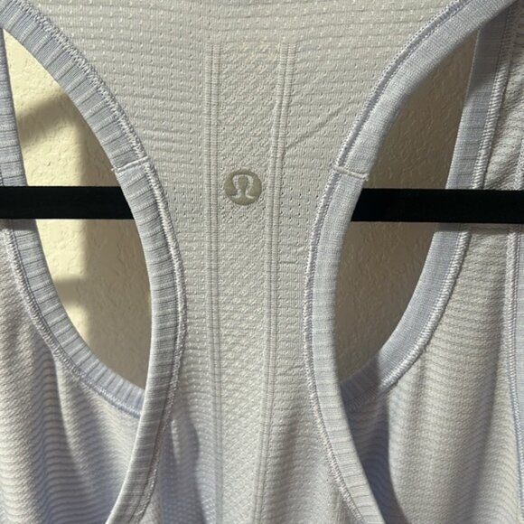 Lululemon Run Swiftly Tech Razorback - Picture 7 of 7